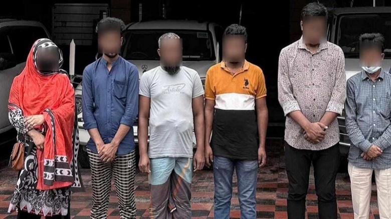 নারায়ণগঞ্জে অতিরিক্ত ভাড়া আদায়ের অভিযোগে গ্রেফতার ৬