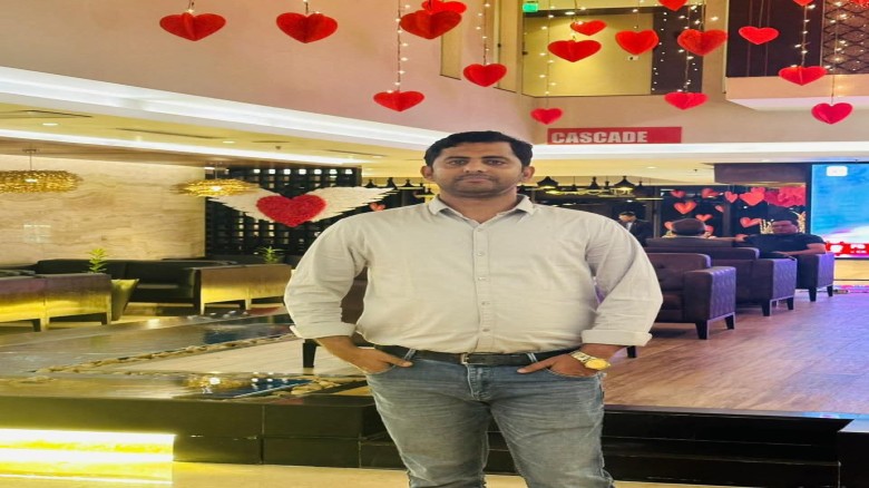 স্বেচ্ছাসেবক দল নেতা রাসেলের পক্ষ থেকে ঈদের শুভেচ্ছা