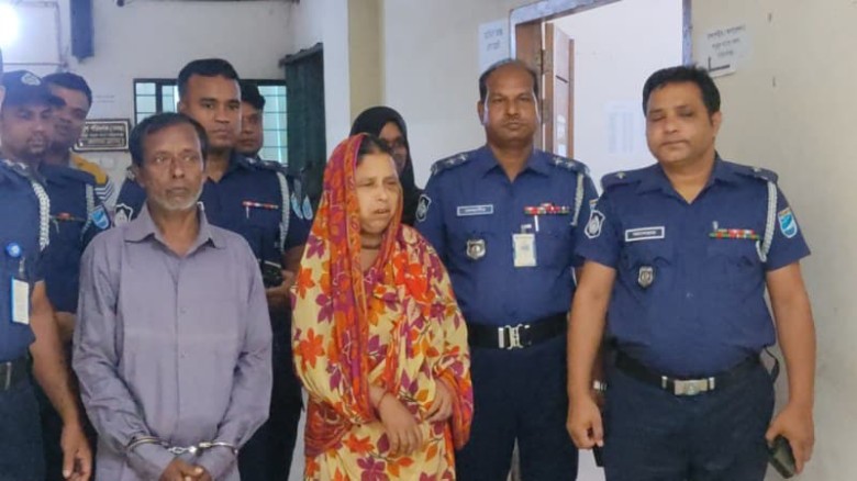 না.গঞ্জে মাদকাসক্ত পুত্রকে হত্যার পর বস্তায় ভরে ড্রেনে ফেলে দেয়,বাবা-মা গ্রেফতার