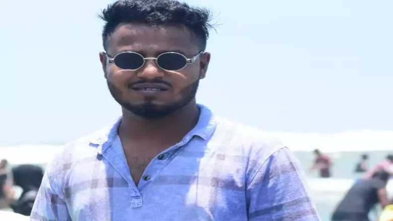 ফতুল্লার রামারবাগ এলাকার শীর্ষ মাদক ব্যবসায়ী ঝুট সন্ত্রাসী সোহেল গ্রেফতার