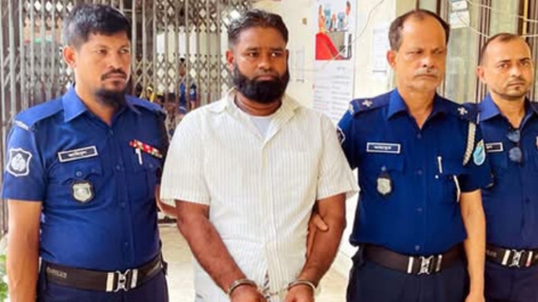 বন্দরে গৃহবধূ হত্যায় স্বামী গ্রেফতার