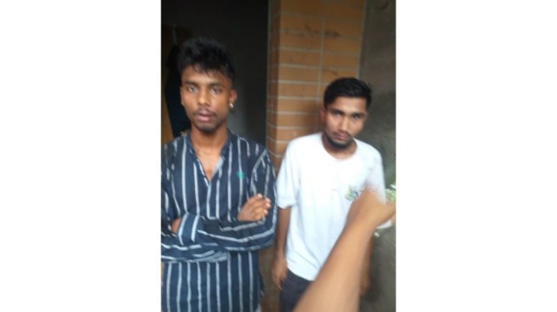 নারায়ণগঞ্জে সুইচগিয়ারসহ আটক ২