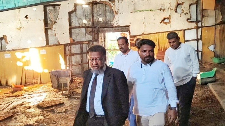 জিয়া হলে রহস্যজনক অগ্নিকান্ডে তদন্তের দাবি বিএনপি নেতা টিপুর