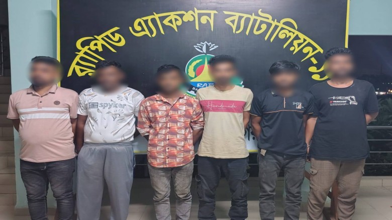 সোনারগাঁয়ে গাঁজা ও ফেনসিডিলসহ র‍্যাবের হাতে ৬ মাদক ব্যবসায়ী আটক