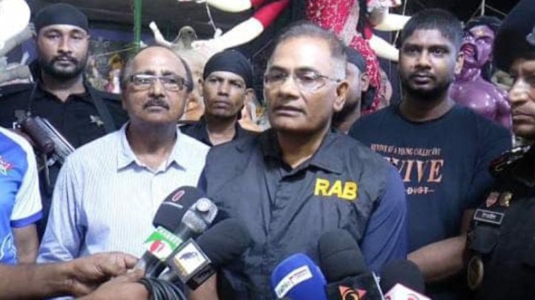 না'গঞ্জে পূজামণ্ডপ পরিদর্শন করেছে র‍্যাব-১১