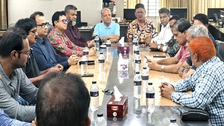 না'গঞ্জ প্রেসক্লাব পরিদর্শন করলেন জাতীয় প্রেস ক্লাবের সাধারণ সম্পাদক আইয়ুব ভূঁইয়া