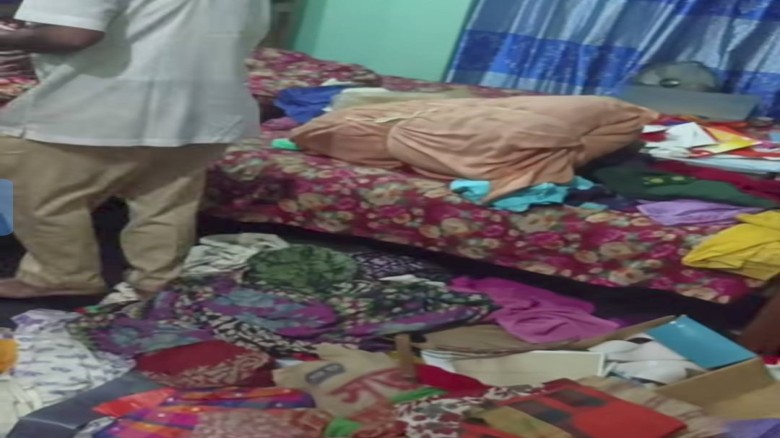 নগরীর আল্লামা ইকবাল রোডে দূর্ধষ চুরি