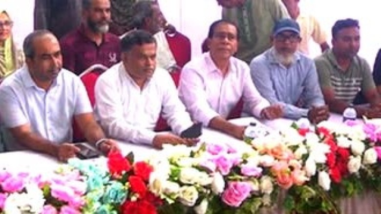ডেঙ্গু  নিধনে মাসুদুজ্জামান এর মানবিক উদ্যোগে