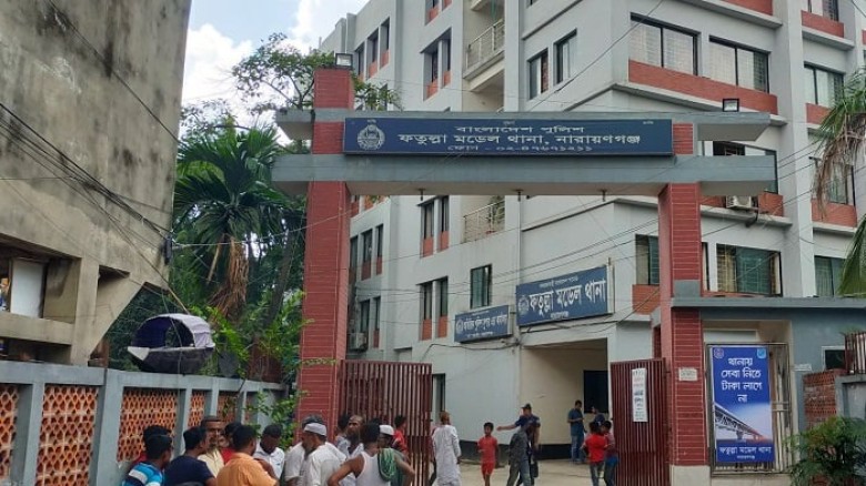 অভিযোগের পরেও নীরব প্রশাসন, প্রকাশ্যে ছিনতাইকারীরা