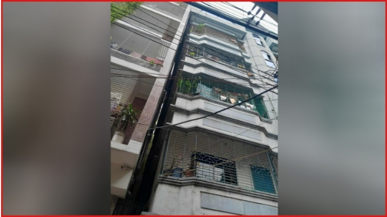 সারা দেশে ভয়াবহ ভূমিকম্প, রাজধানীতে হেলে পড়েছে ৬ তলা ভবন