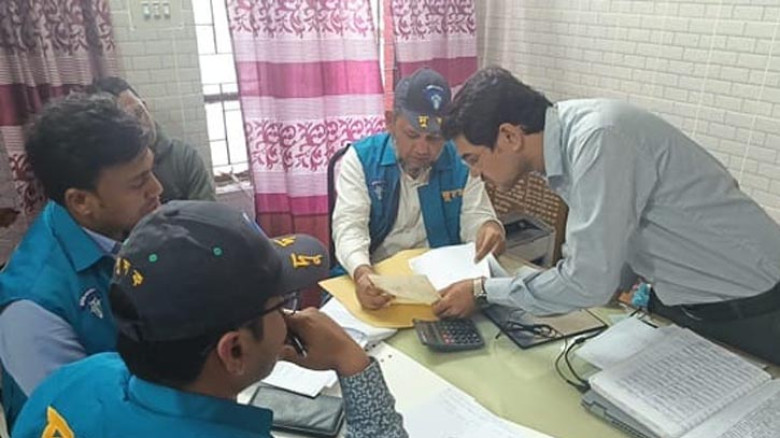 লংগদুতে কৃষি ব্যাংকে দুদকের অভিযান, ৭ কোটির অর্থ কেলেঙ্কারির অভিযোগ