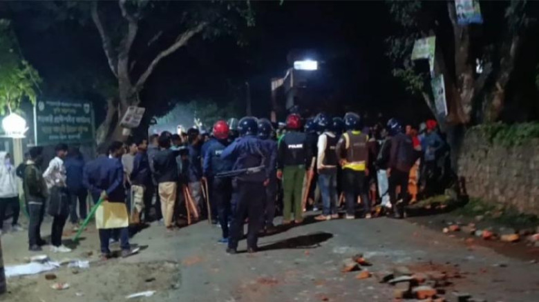 রাজশাহীতে মনোনয়নকে কেন্দ্র বিএনপির দুগ্রুপের সংঘর্ষ, আহত অন্তত ২০