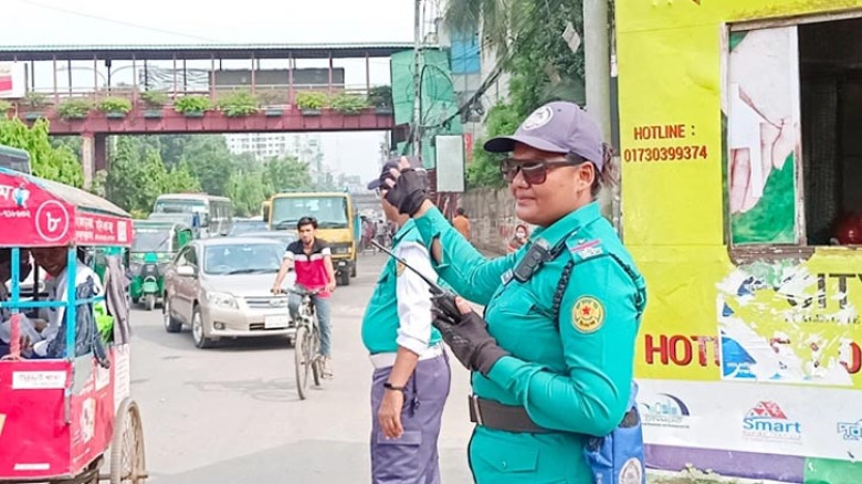 তাৎক্ষণিক জরিমানার নতুন ক্ষমতা পেলেন ট্রাফিক সার্জেন্টরা