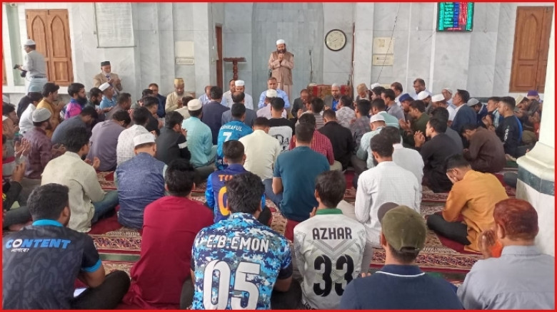 ইবিতে বেগম খালেদা জিয়ার সুস্থতা ও দীর্ঘায়ু কামনায় দোয়া