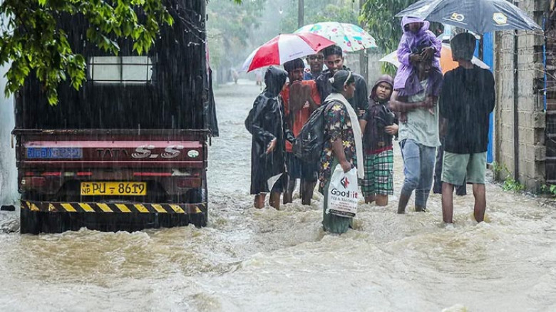 শ্রীলঙ্কায় বন্যা–ভূমিধসে  ৪০ জনের মৃত্যু
