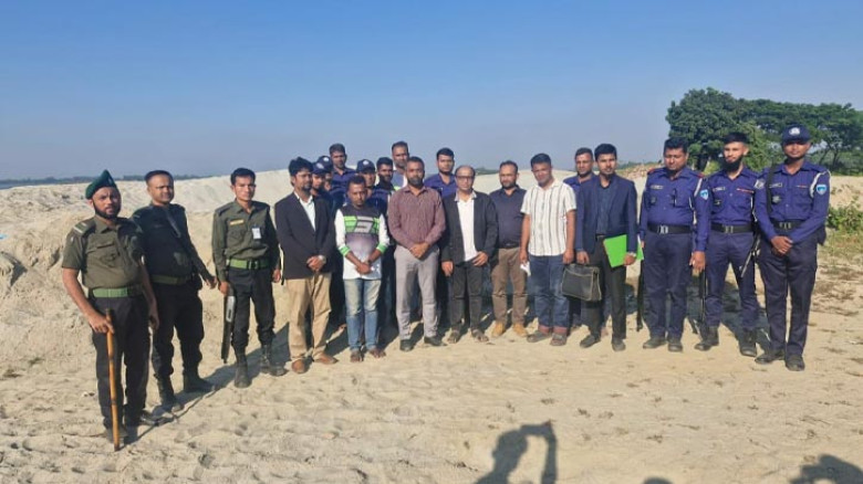 ব্রাহ্মণবাড়িয়ায় বালু উত্তোলনে এক সপ্তাহে ৩০ লাখ টাকা জরিমানা