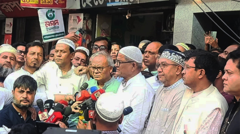 খালেদা জিয়ার শারীরিক অবস্থা অত্যন্ত সংকটময়: মির্জা ফখরুল