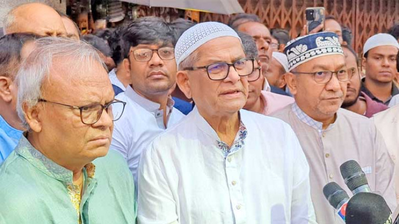 খালেদা জিয়ার শারীরিক অবস্থা ‘অত্যন্ত সংকটময়’: মির্জা ফখরুল