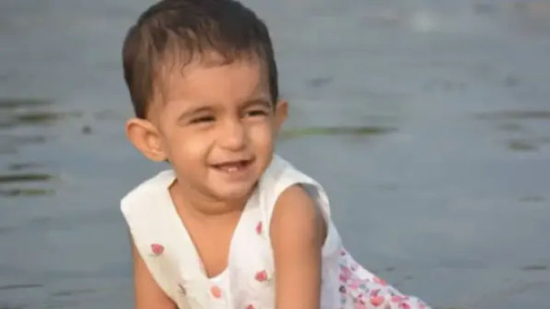 কুমিল্লায় এসিল্যান্ডের গাড়িচাপায় ২ বছরের শিশুর মৃত্যু