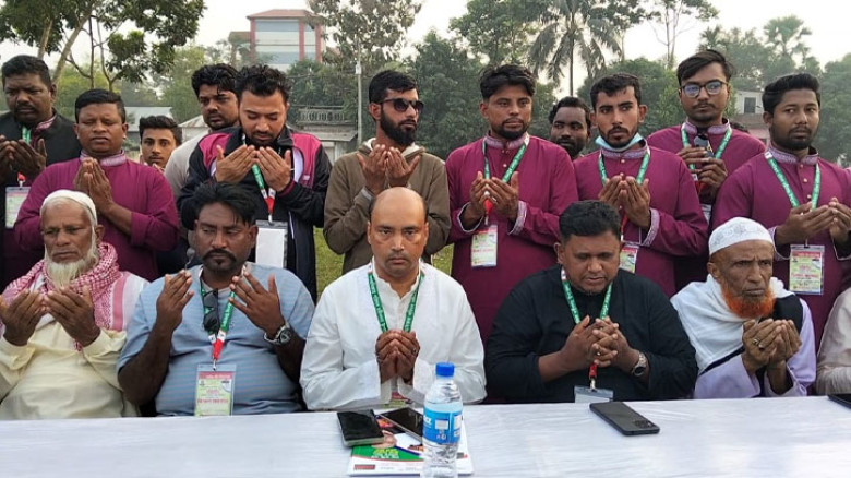 নবীনগরে ভোটারদের সঙ্গে মতবিনিময় করলেন গণঅধিকার পরিষদের মনোনীত প্রার্থী নজু