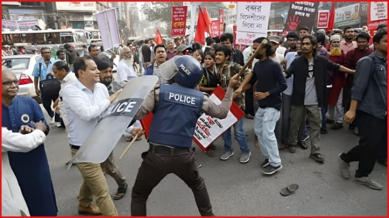 বাম জোটের যমুনা ঘেরাও কর্মসূচিতে পুলিশের লাঠিচার্জ, আহত ১২