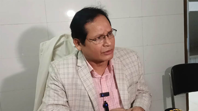 স্বাস্থ্য ব্যবস্থা ‘উদ্ভট এক উটের পিঠে’ চলছে: ময়মনসিংহে অব্যাহতি পাওয়া সেই চিকিৎসক