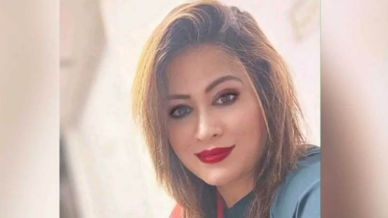 যশোরের আলোচিত আ. লীগ নেত্রী মহুয়া আটক