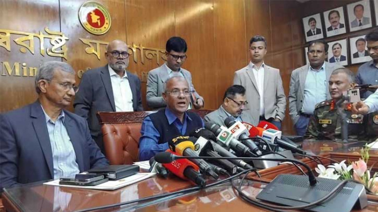আততায়ী ধরিয়ে দিতে ৫০ লাখ টাকা পুরস্কার, জুলাই যোদ্ধাদের নিরাপত্তায় বিশেষ কমিটি