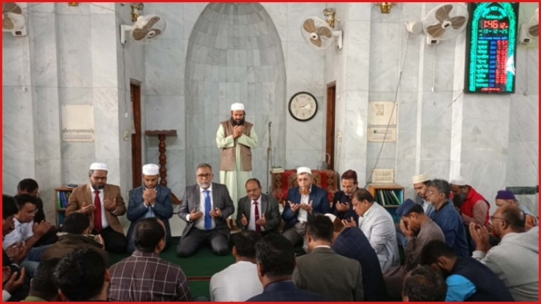 হাদির সুস্থতা কামনায় ইবিতে দোয়া মাহফিল