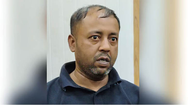 যুগ্ম সচিবকে গাড়ির মধ্যে জিম্মি করে ৬ লাখ টাকা দাবি চালকের