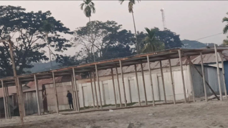 ফুলপুর বাসস্ট্যান্ড নির্মাণের নামে সওজের পুকুর ভরাট, দোকান বরাদ্দের নামে অর্থ লোপাটের অভিযোগ