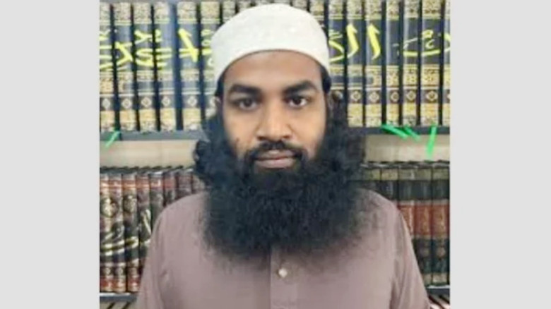 গ্রেফতার হলেন আতাউর রহমান বিক্রমপুরী