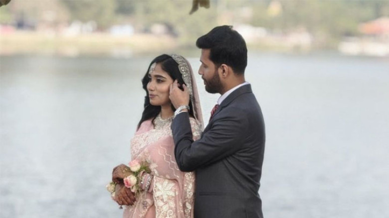 বিয়ের খবর জানালেন ডাকসু নেত্রী