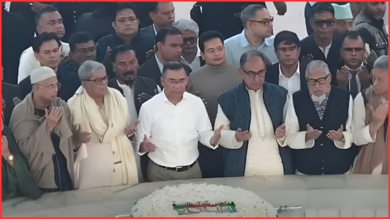 ১৯ বছর পর বাবার কবর জিয়ারত করলেন তারেক রহমান