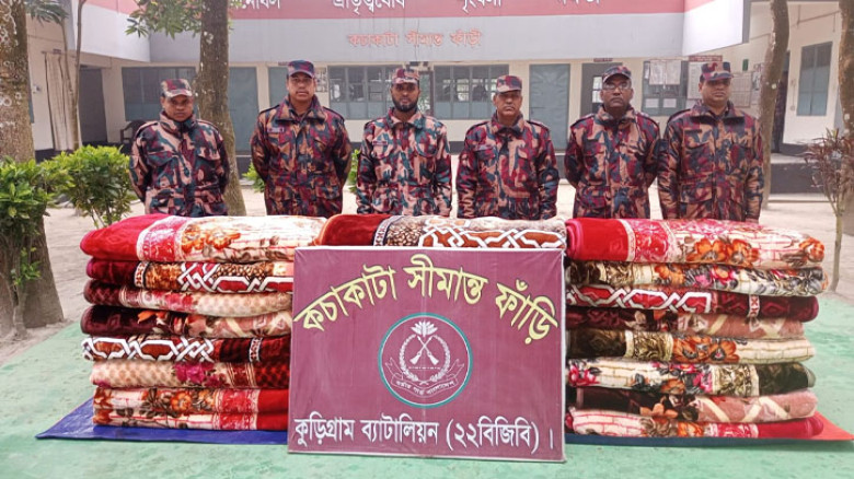 কুড়িগ্রাম সীমান্তে ৩৮ লাখ টাকার ইয়াবাসহ চোরাচালানি মালামাল জব্দ