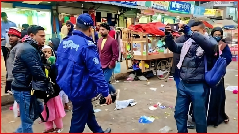 মাওনা চৌরাস্তায় দখলদারদের বিরুদ্ধে কঠোর অবস্থানে হাইওয়ে ওসি
