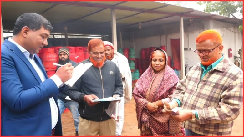 অতিরিক্ত দামে এলপিজি গ্যাস বিক্রি, দুই প্রতিষ্ঠানকে দেড় লাখ টাকা জরিমানা