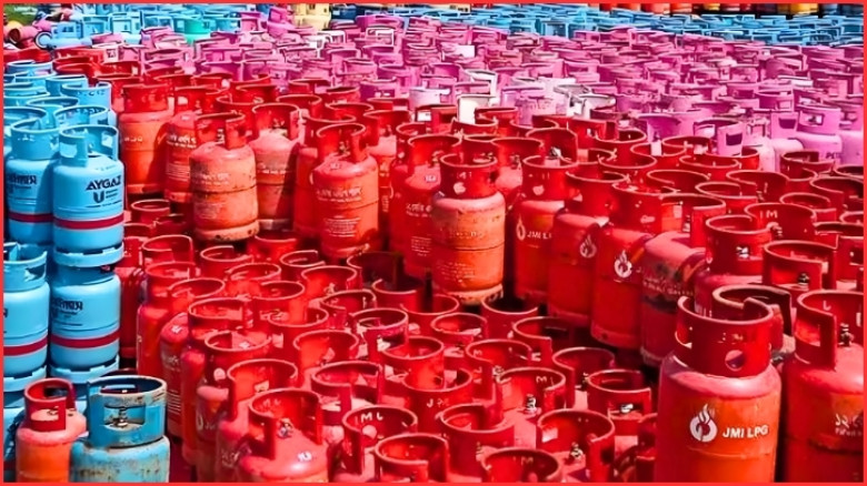 এলপিজি সিলিন্ডার বিক্রি বন্ধের ঘোষণা