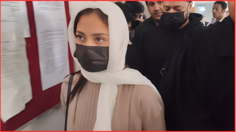 অব্যাহতি পেলেন অভিনেত্রী মেহজাবীন