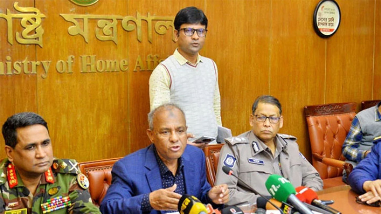 নির্বাচন ও গণভোট সুষ্ঠু করতে ৫৩০০০ বেশি অপরাধী গ্রেপ্তার: স্বরাষ্ট্র উপদেষ্টা