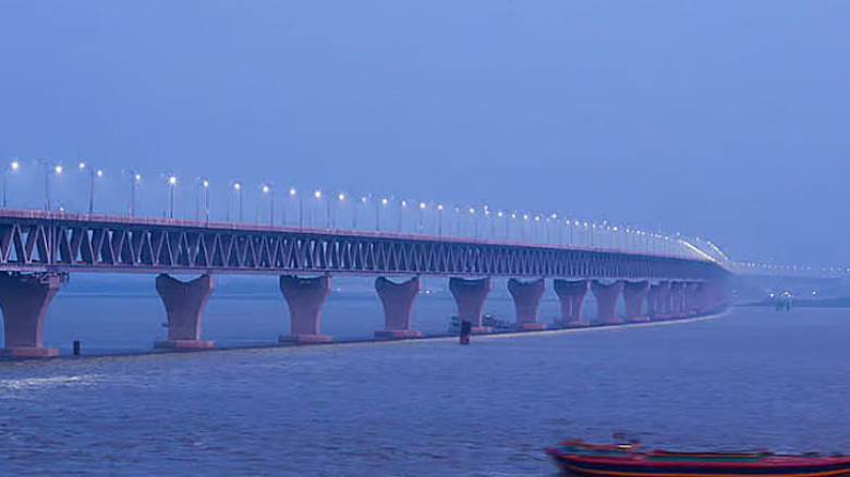 পদ্মা সেতুর টোল থেকে ৩ হাজার কোটি টাকা আয়