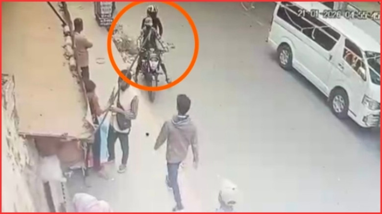 ব্যাংকের বোর্ড সভায় না যেতে খুনের হুমকিসহ চিরকুট পেলেন স্ট্যান্ডার্ড ব্যাংকের পরিচালক