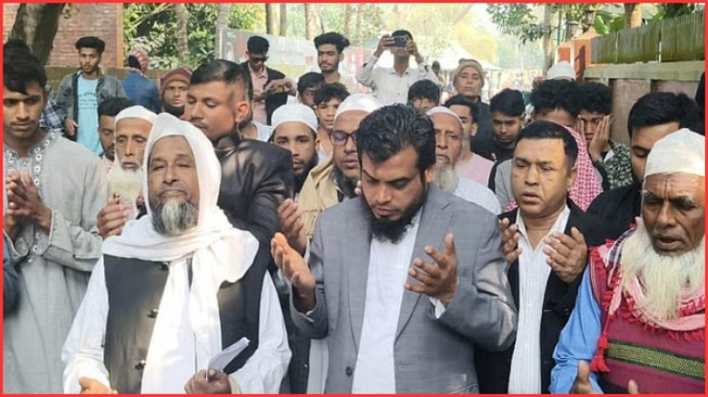 শেখ মুজিবের সমাধিতে শ্রদ্ধা জানিয়ে প্রচারণা শুরু বিএনপির বহিষ্কৃত ‘বিদ্রোহী’ প্রার্থীর