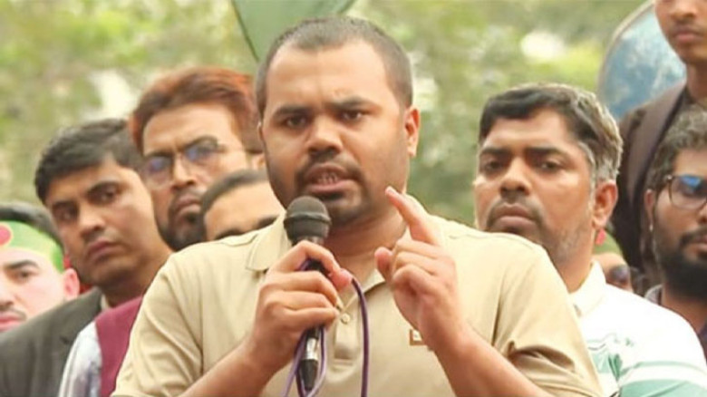 নিরাপত্তা চেয়ে শাহবাগ থানায় জিডি করলেন শহীদ হাদির মেজ ভাই শরীফ ওমর