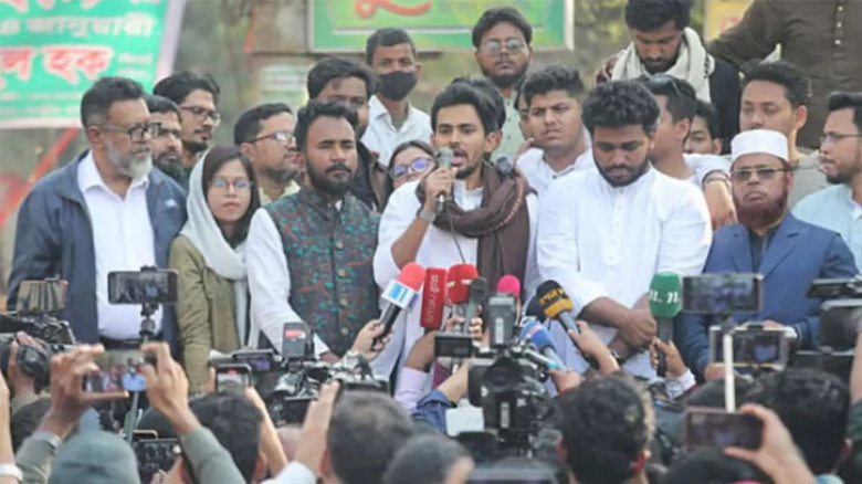 ১৭ বছরের অত্যাচারের নতুন রূপ দেখেছি গত ১৬ মাসে: আসিফ মাহমুদ