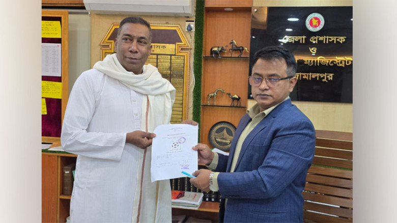 জামালপুর সদর-৫ আসনে স্বতন্ত্র প্রার্থী হিসেবে ফুটবল প্রতীক পেলেন মাসুদ ইব্রাহীম