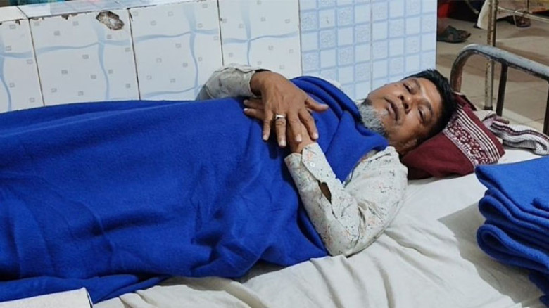 জুলাইয়ে শহীদ সাংবাদিক মেহেদির বাবাকে মারধর, অভিযোগ বিএনপির বিরুদ্ধে