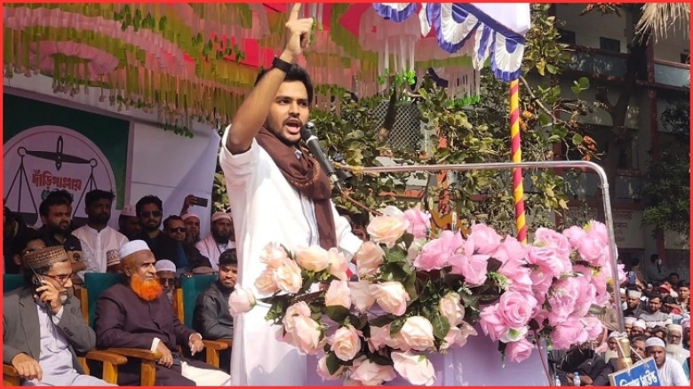 বিএনপি আ.লীগকে পুনর্বাসন করলে আবারও বিপদে পড়বে: আসিফ মাহমুদ