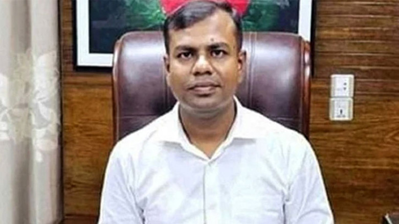 চাচাকে বাবা সাজিয়ে মুক্তিযোদ্ধা কোটায় চাকরি নেওয়া সেই ইউএনও বরখাস্ত