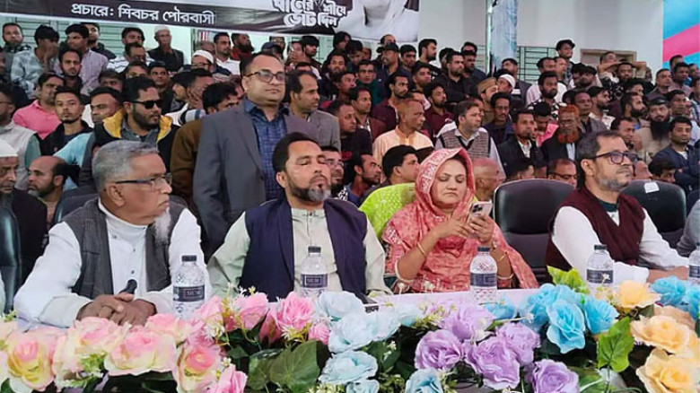 ‘জয় বাংলা, জয় বঙ্গবন্ধু’ স্লোগান দিয়ে ধানের শীষে ভোট চাইলেন আ.লীগের নেতারা